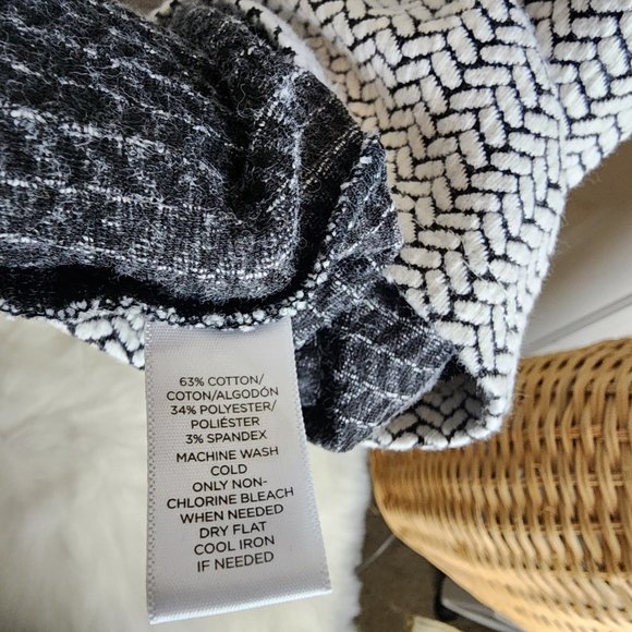 Ann Taylor sleeveless dress - Picture 5 of 5